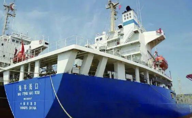 海南自贸港首艘“零关税”进口集装箱船舶 减免税款约1500万元 - 第1张
